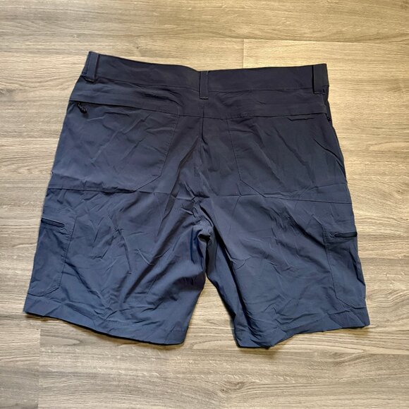 L.L. Bean Men's Cargo Shorts - Grey - Picture 2 of 5